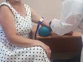 Выездная бригада медиков вакцинирует сотрудников ПАО «Ставропольэнергосбыт» на рабочих местах Выездная бригада медиков вакцинирует сотрудников ПАО «Ставропольэнергосбыт» на рабочих местах